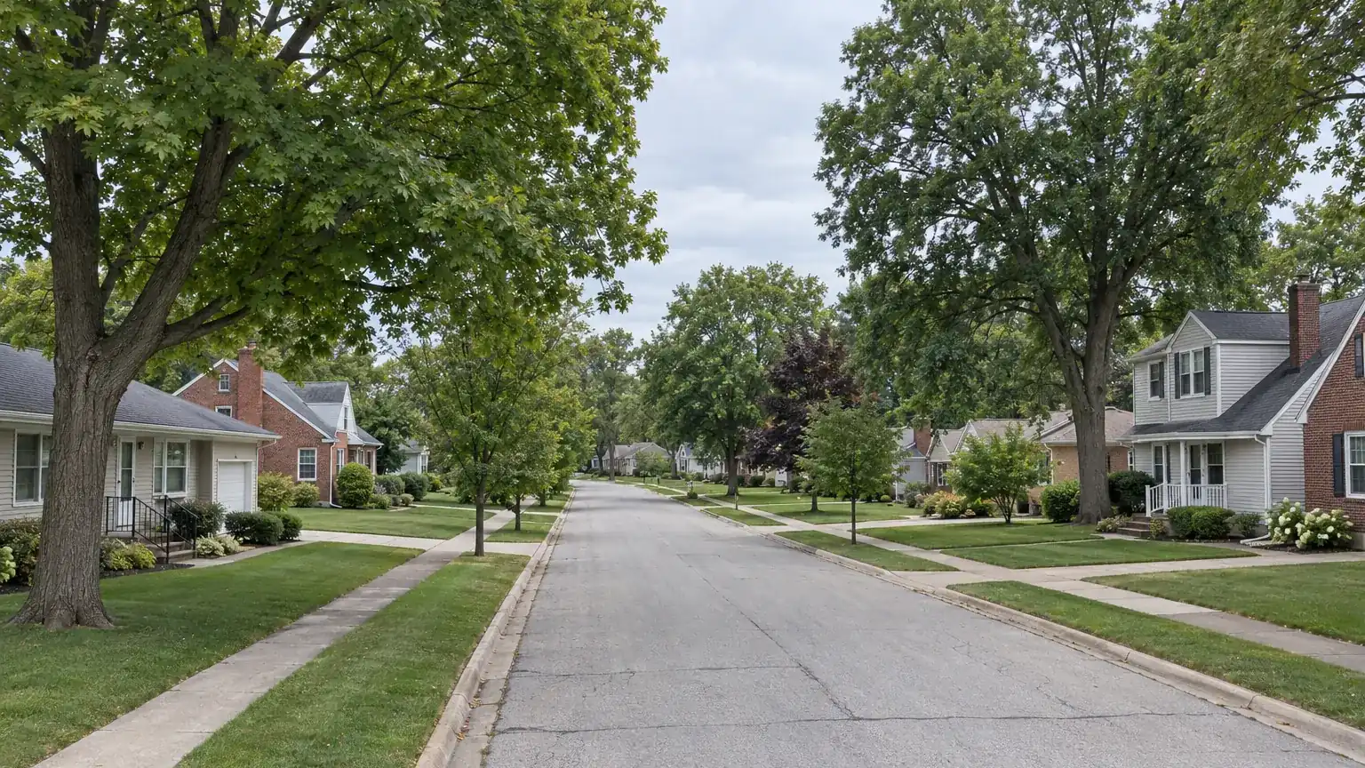 Typical neighborhood street in the Fort Wayne area